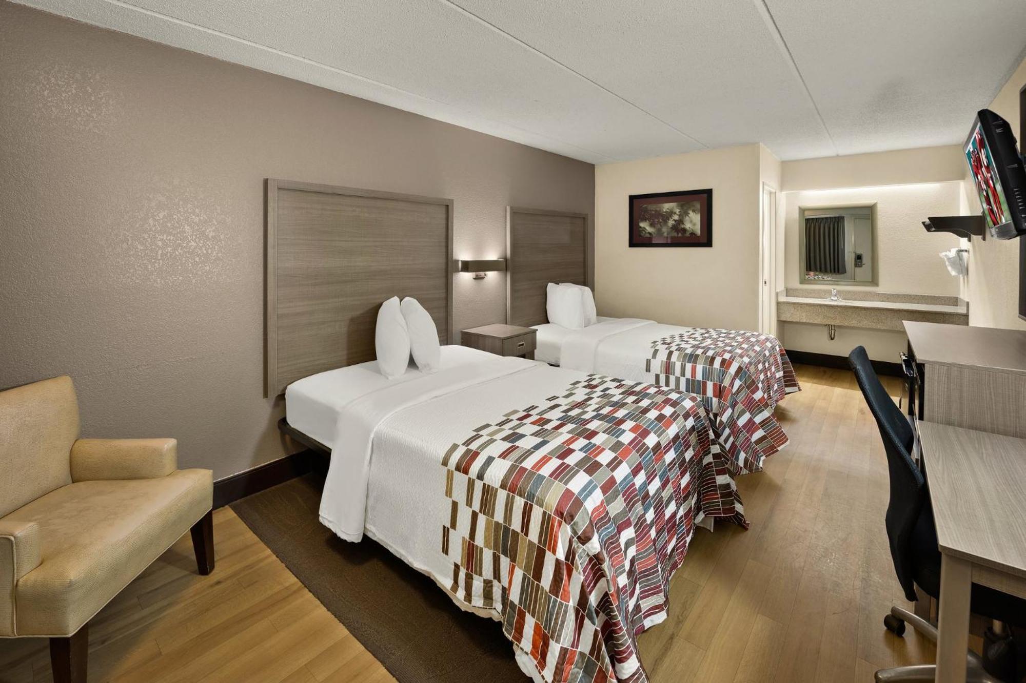 Red Roof Inn Chapel Hill - Unc Exterior foto
